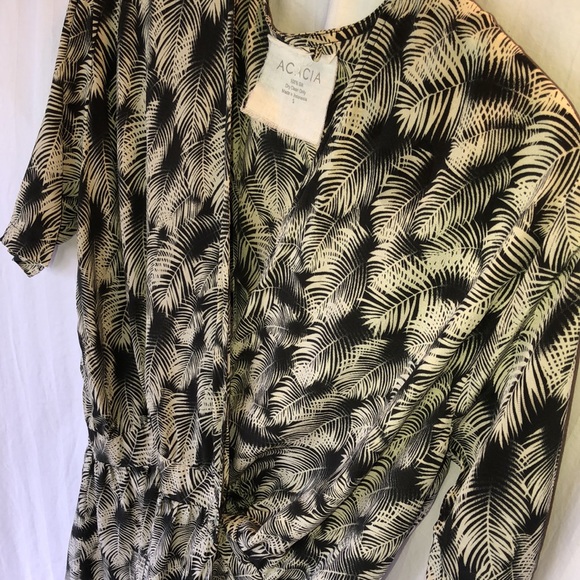 Acacia Rome Wrap Dress in Night Palm Silk Small - Picture 5 of 9